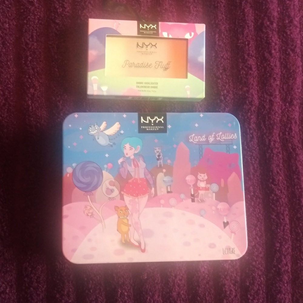 NYX eyeshadow palette and ombre highlighter❤